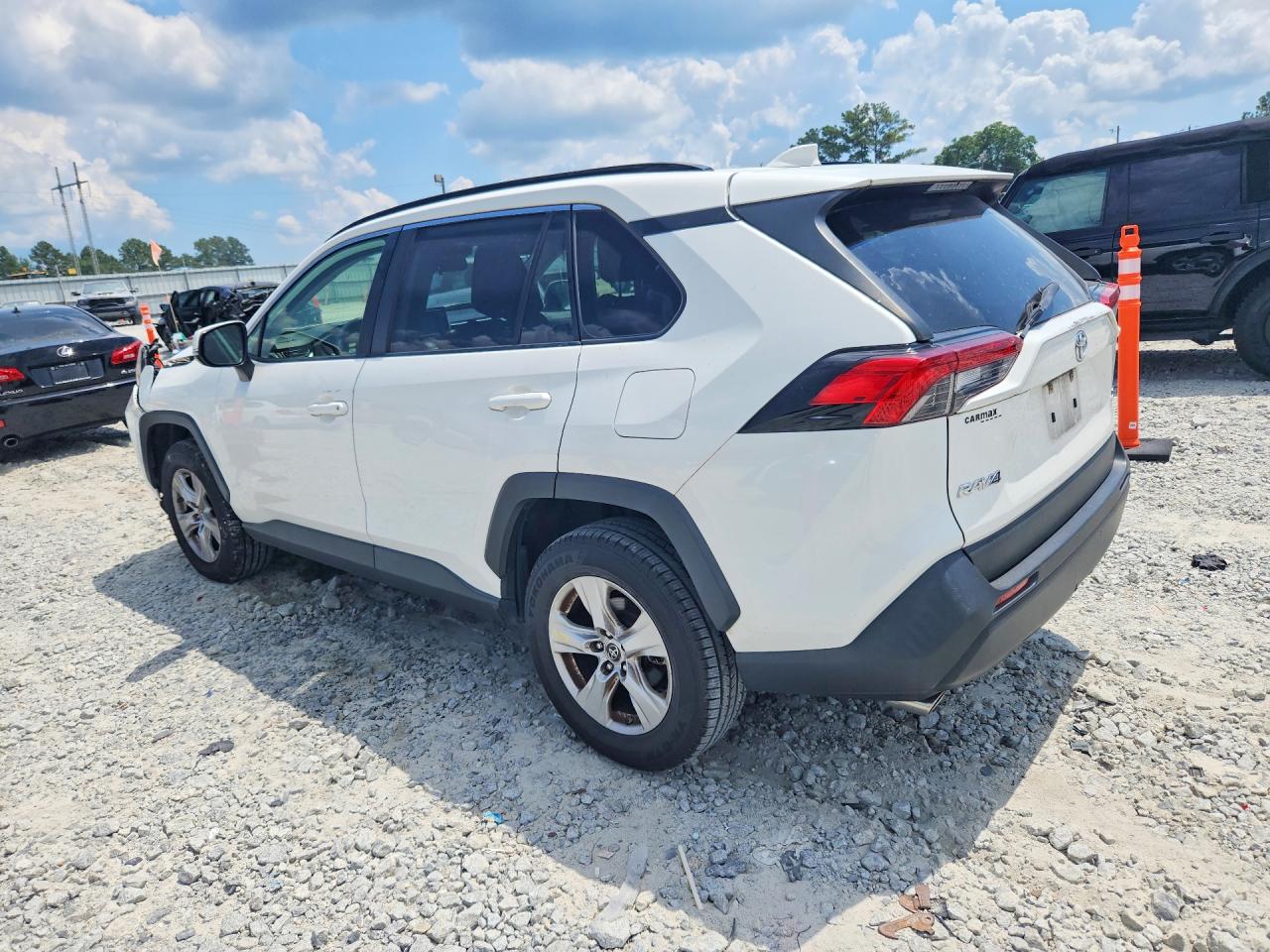 2019 TOYOTA RAV 4 — снимка 2