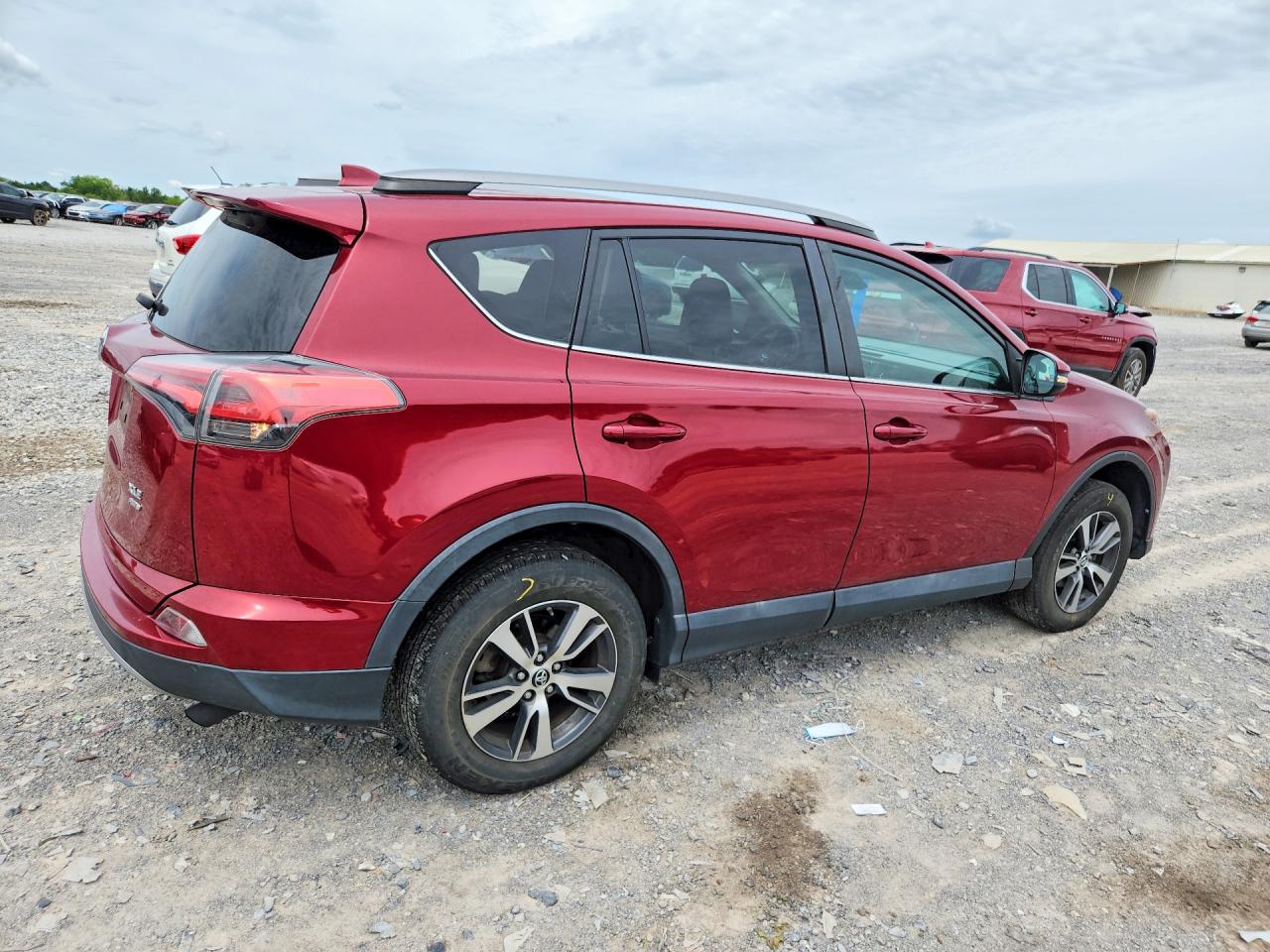 2018 TOYOTA RAV4 XLE — снимка 3