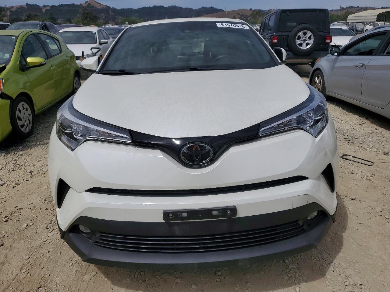 2019 TOYOTA C-HR LIMITED — снимка 5