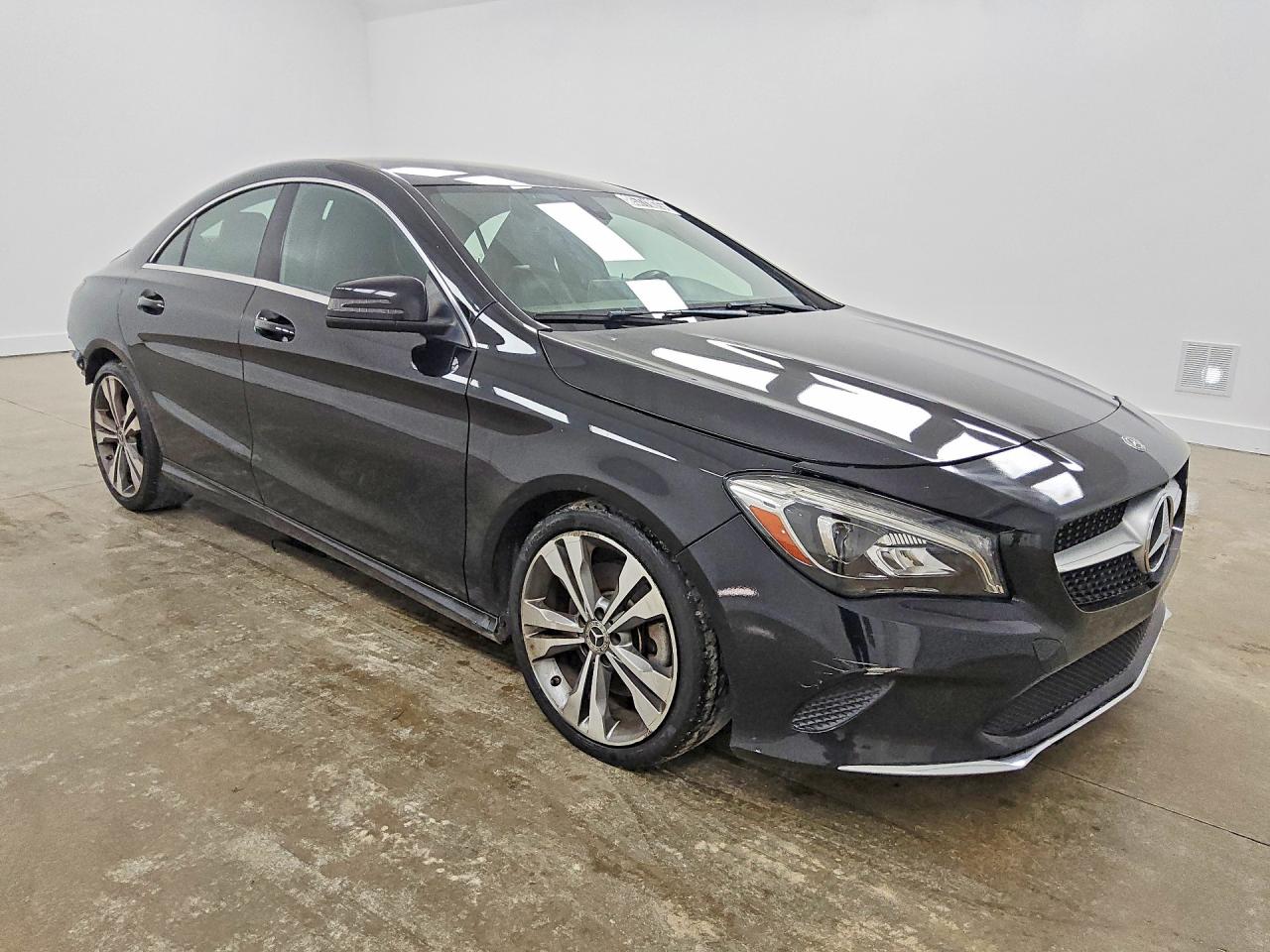 2019 MERCEDES-BENZ CLA 250 — снимка 4