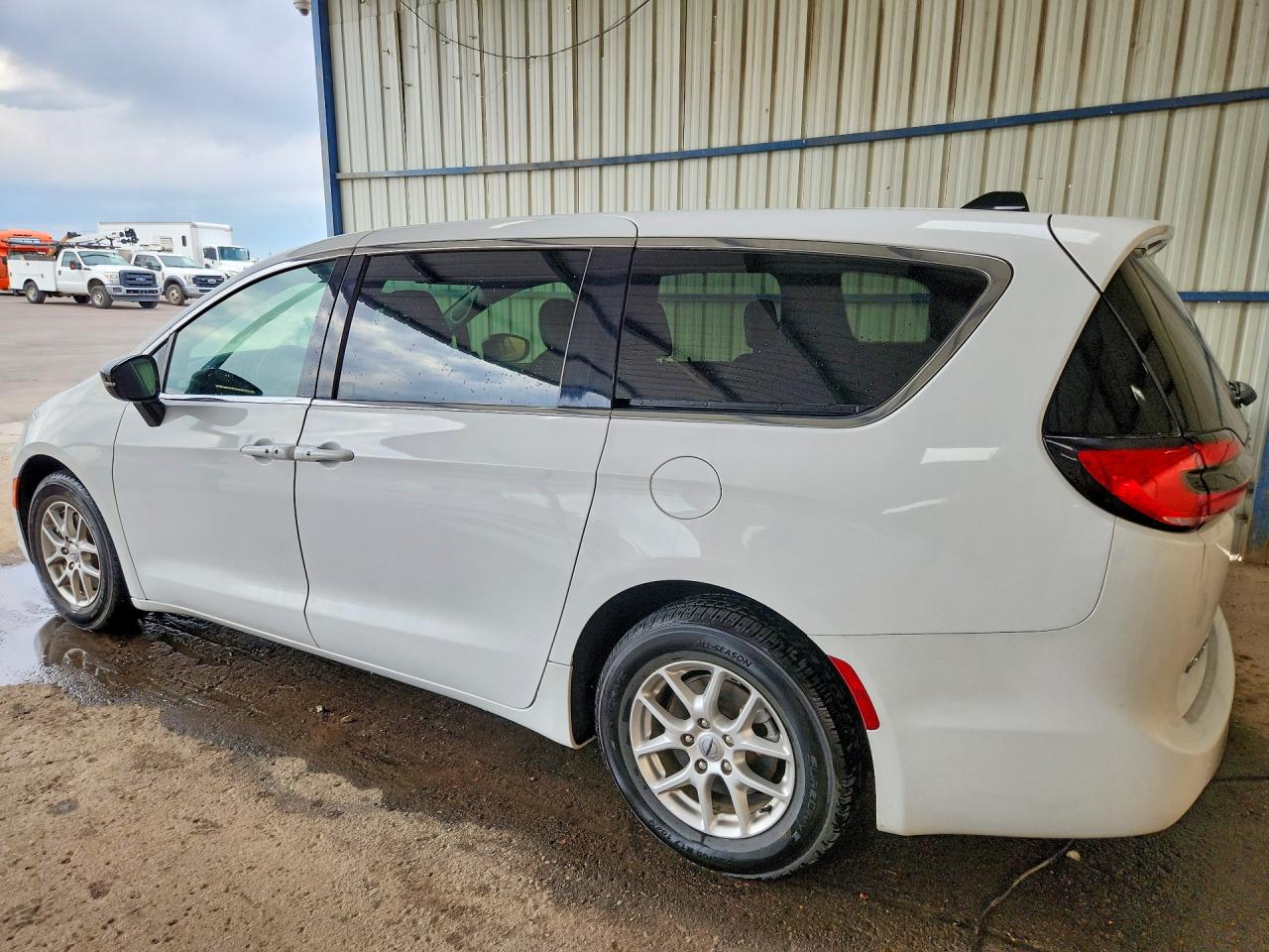 2025 CHRYSLER PACIFICA SELECT — снимка 2