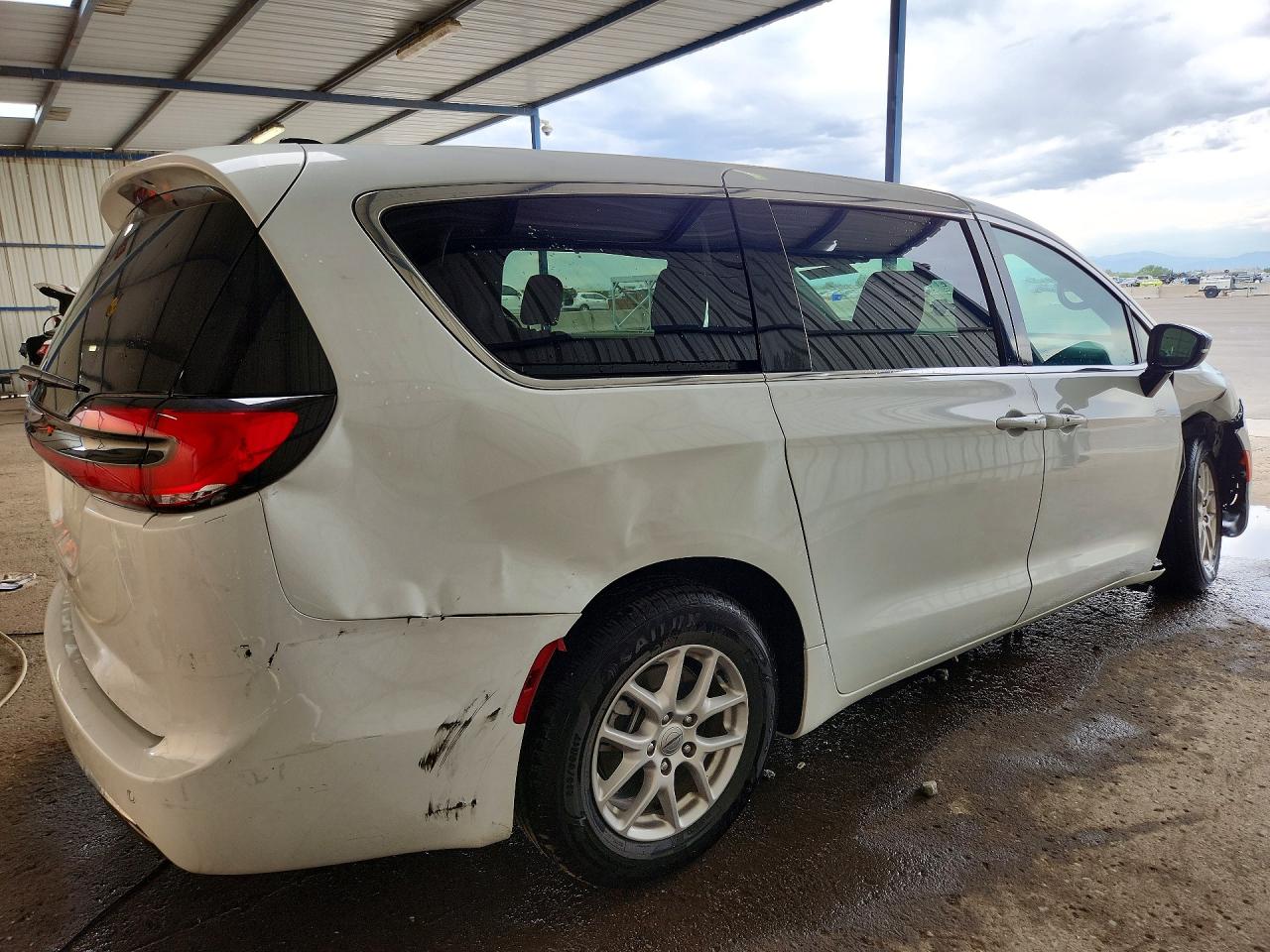2025 CHRYSLER PACIFICA SELECT — снимка 3