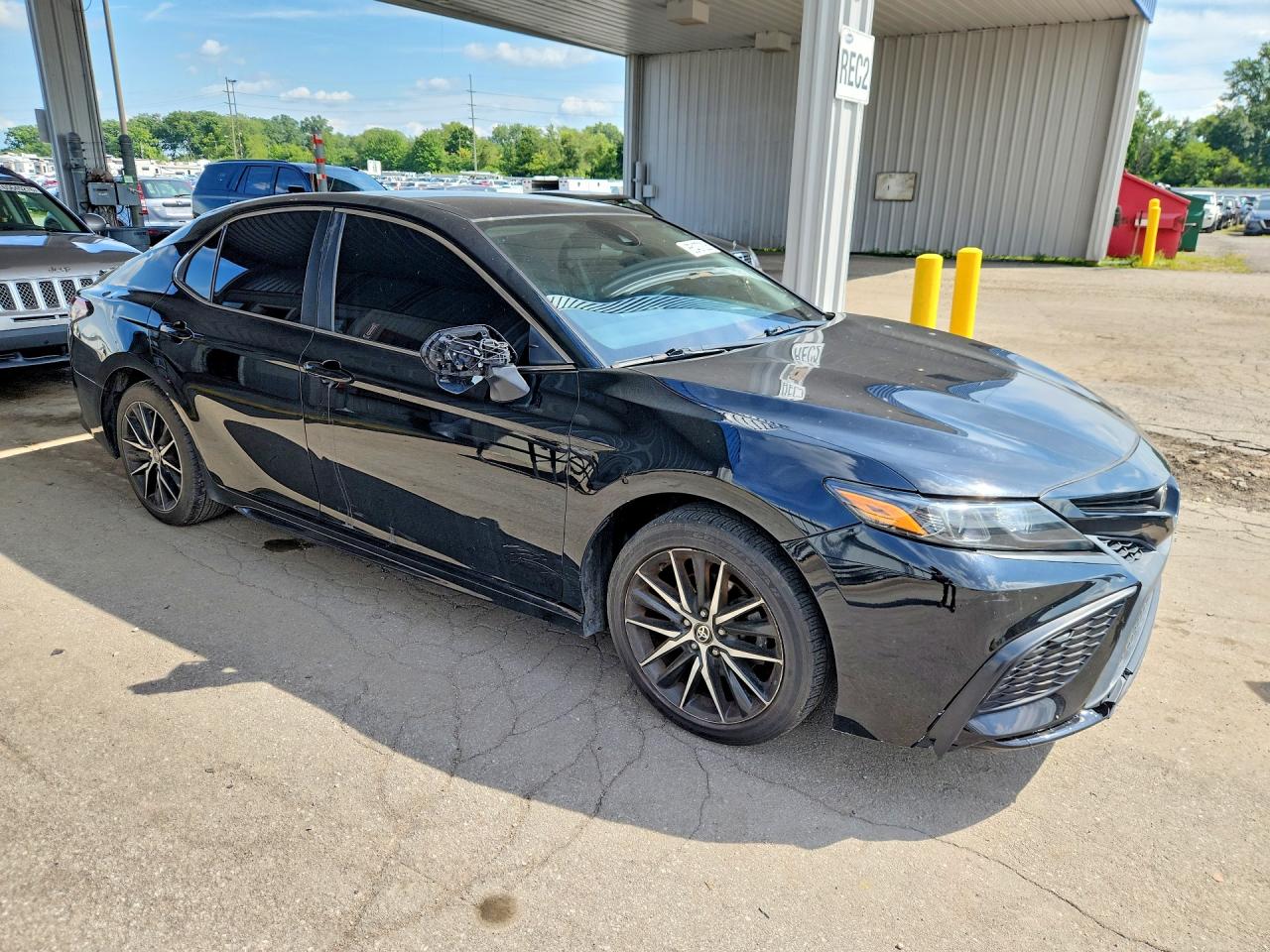 2021 TOYOTA CAMRY SE — снимка 4