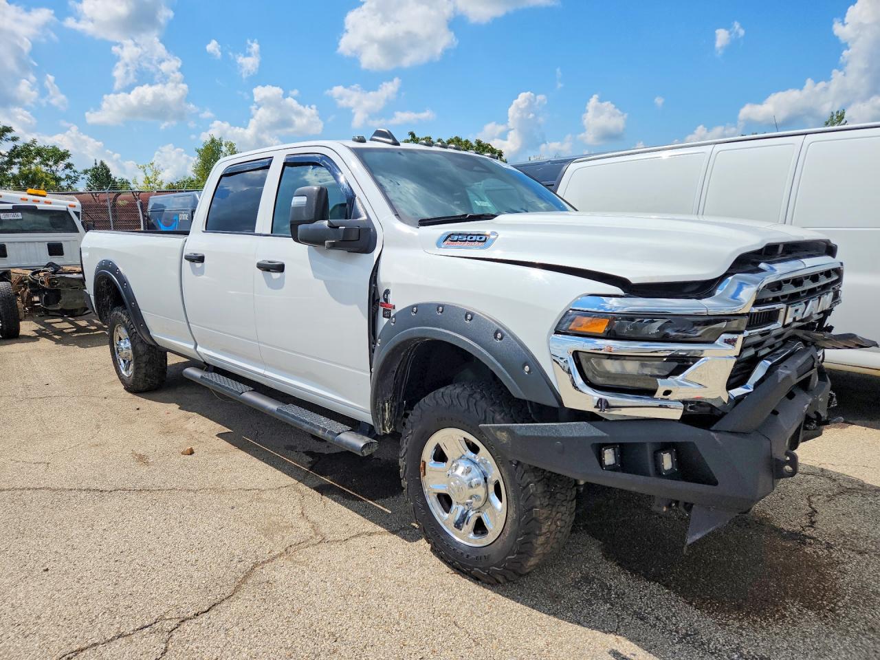 2025 RAM 3500 TRADESMAN — снимка 4
