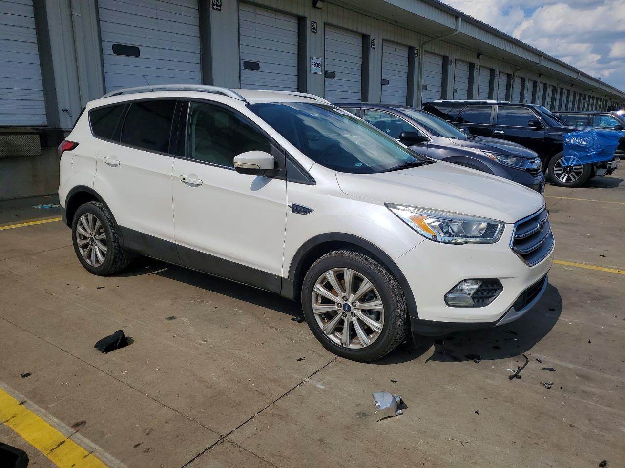 2017 FORD ESCAPE TITANIUM — снимка 4