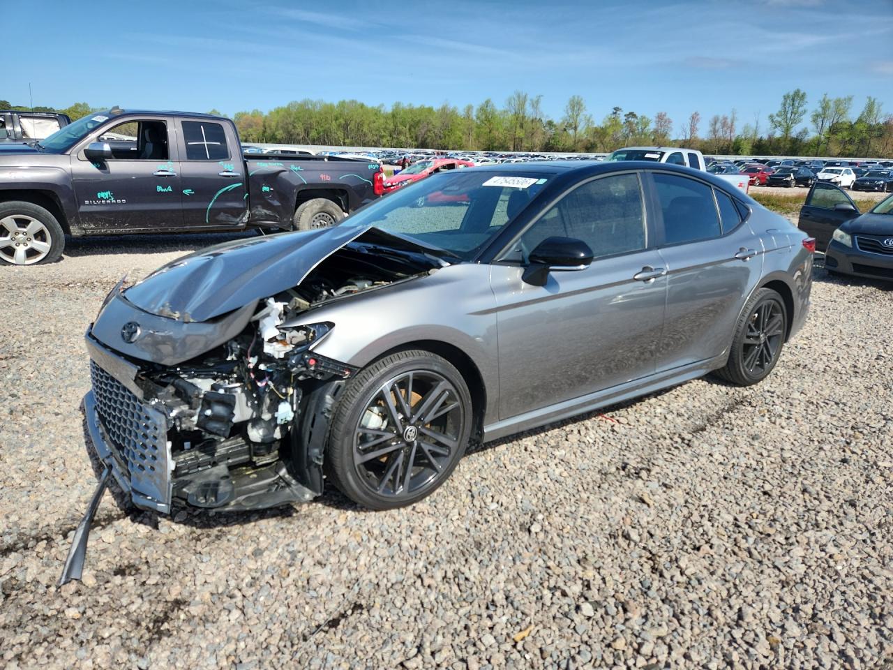 2025 TOYOTA CAMRY XSE