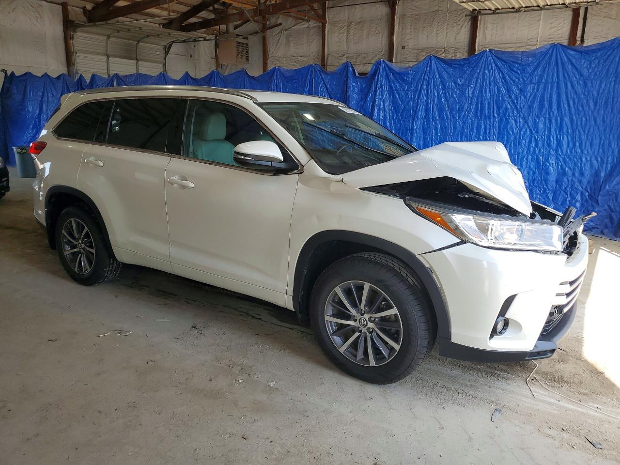2017 TOYOTA HIGHLANDER XLE — снимка 4