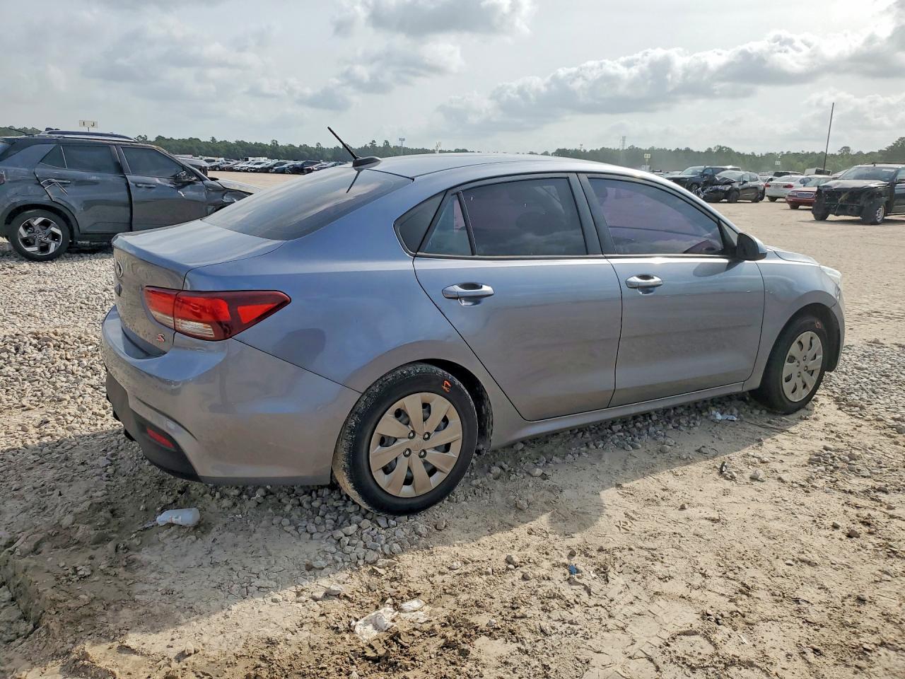 2020 KIA RIO S — снимка 3