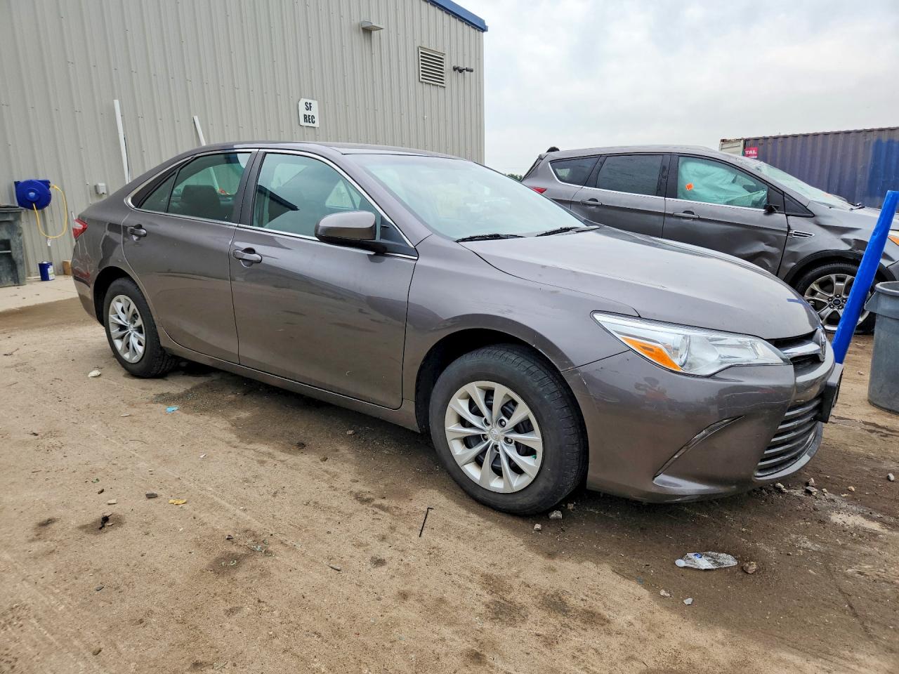 2017 TOYOTA CAMRY LE — снимка 4