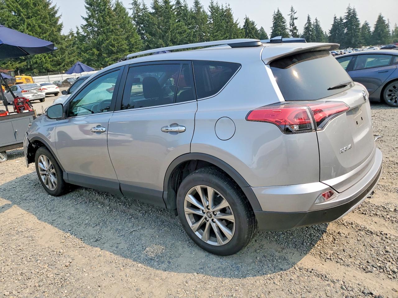 2018 TOYOTA RAV4 LIMITED — снимка 2