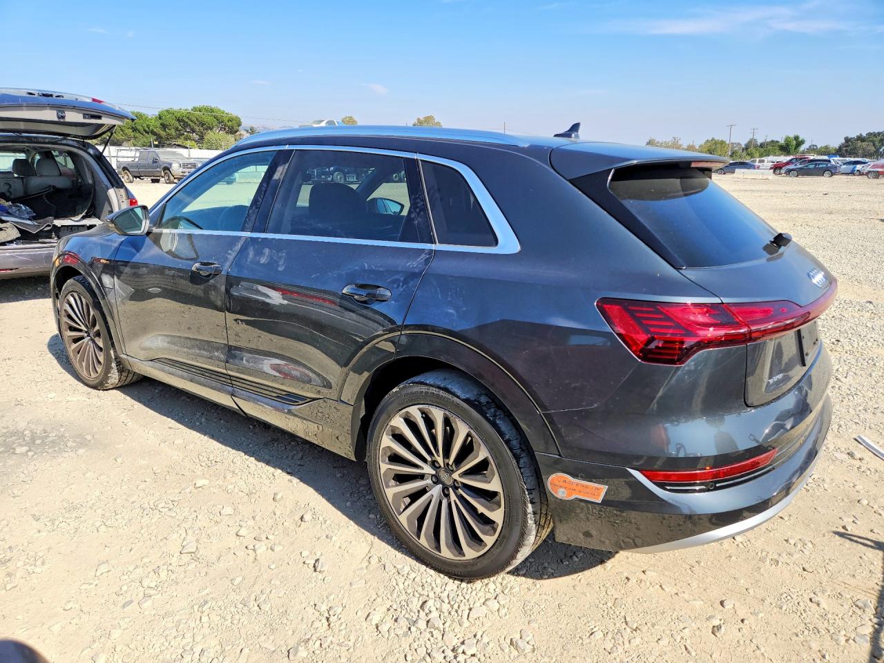 2019 AUDI E-TRON PRESTIGE — снимка 2