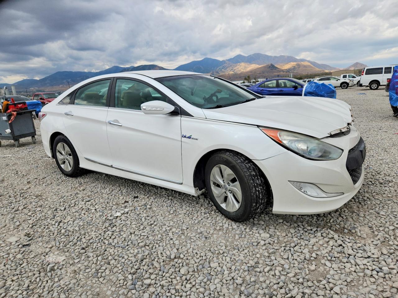 2015 HYUNDAI SONATA HYBRID BASE — снимка 4