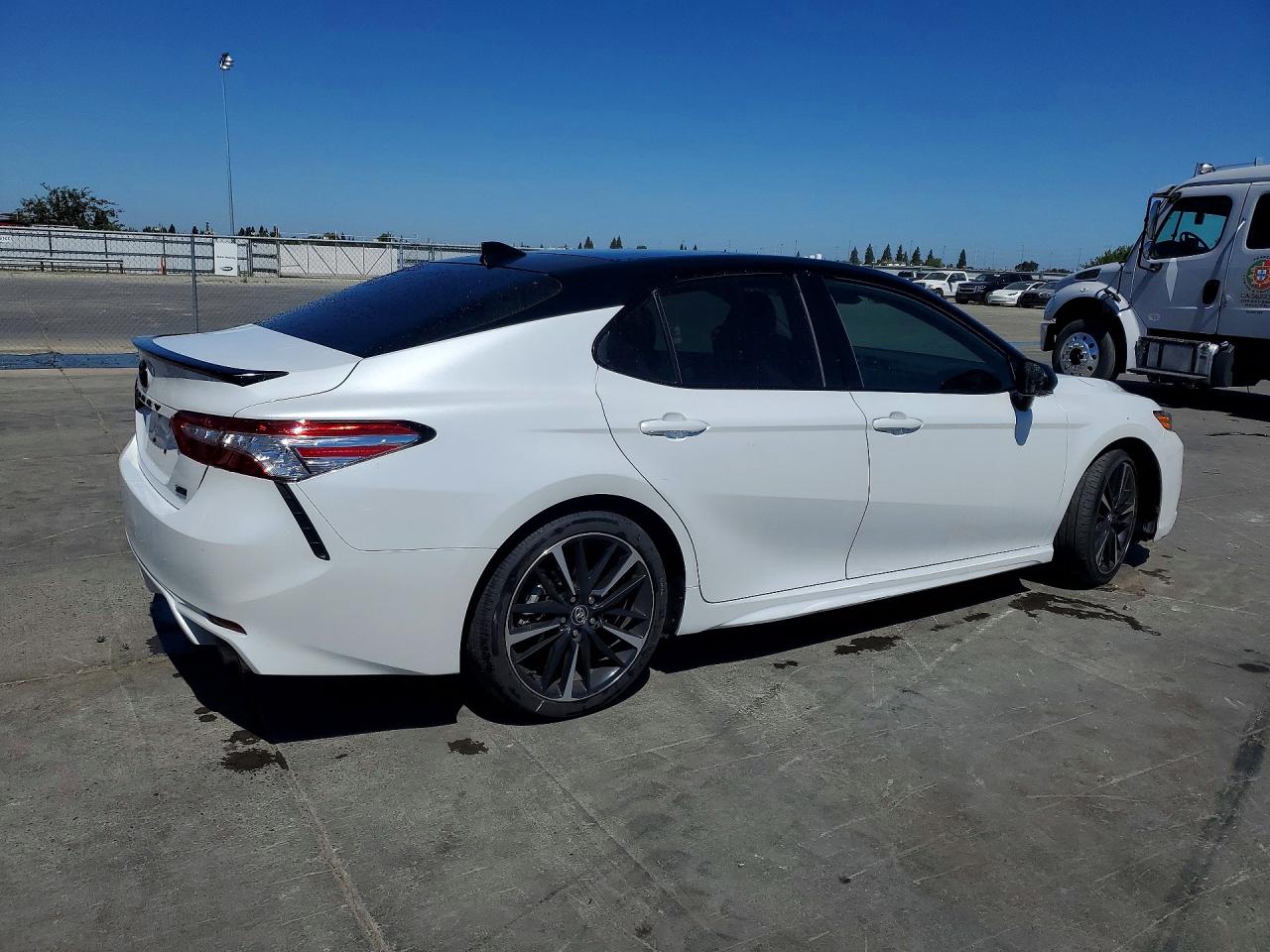 2020 TOYOTA CAMRY XSE — снимка 3