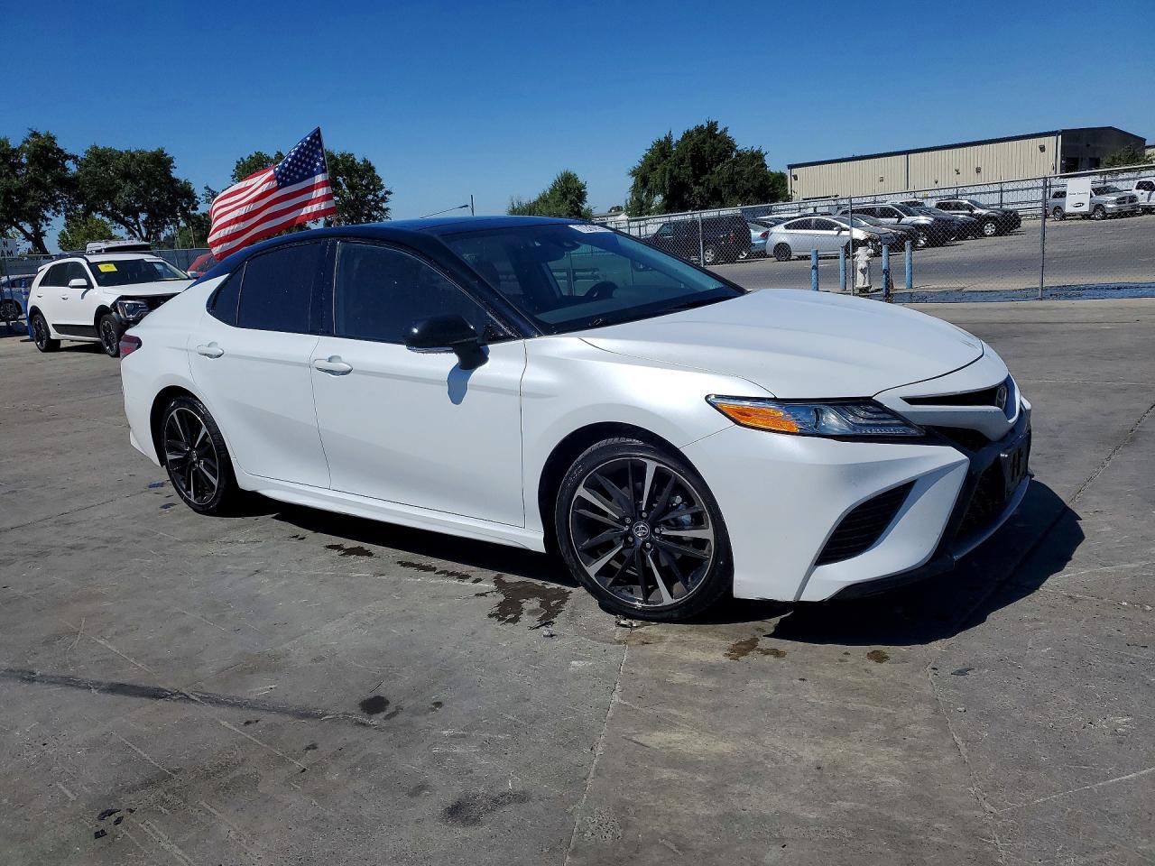 2020 TOYOTA CAMRY XSE — снимка 4