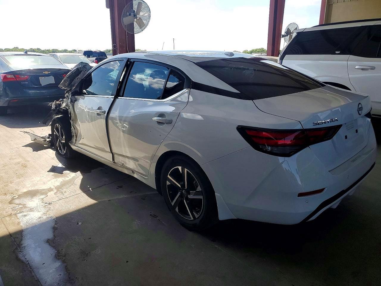 2025 NISSAN SENTRA SV — снимка 2