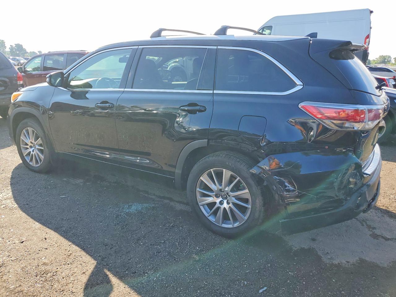 2016 TOYOTA HIGHLANDER XLE — снимка 2