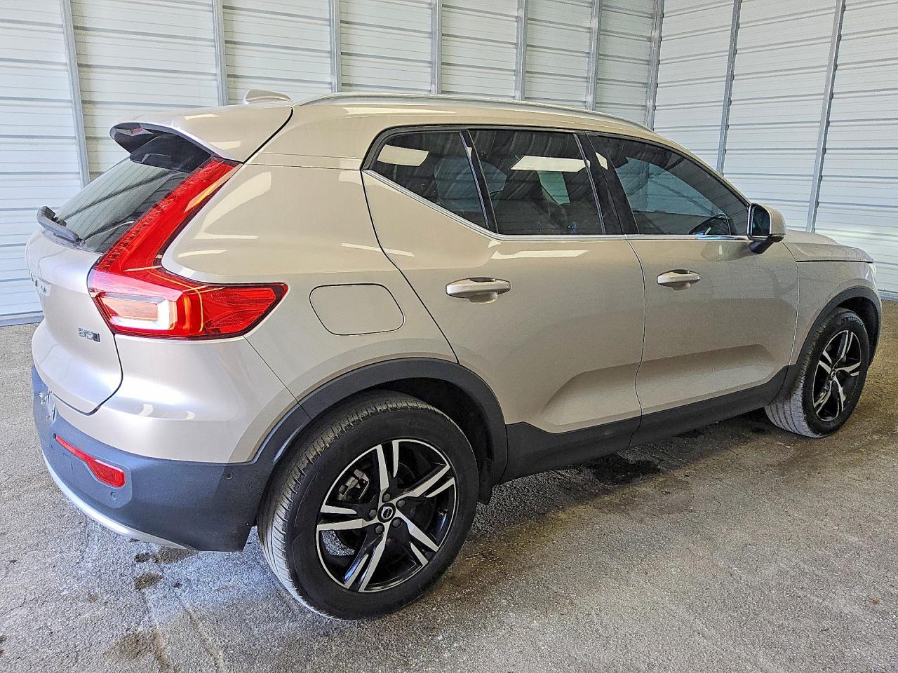 2023 VOLVO XC40 PLUS — снимка 3