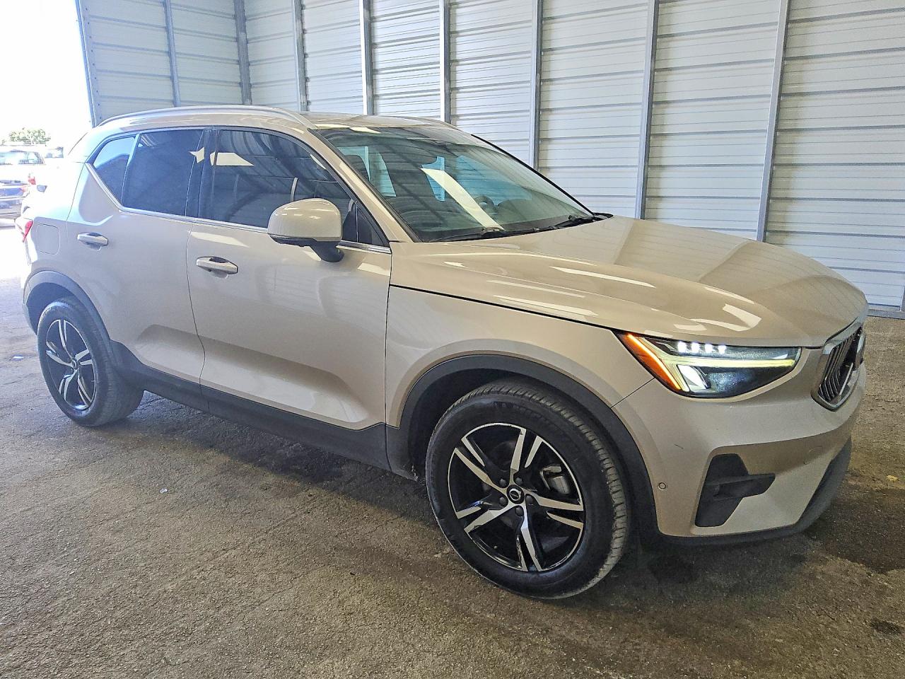 2023 VOLVO XC40 PLUS — снимка 4