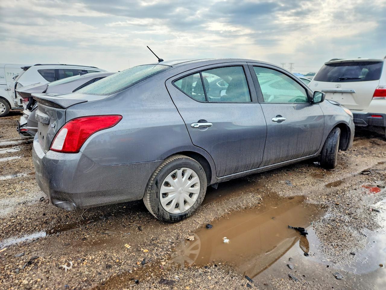 2018 NISSAN VERSA SV — снимка 3