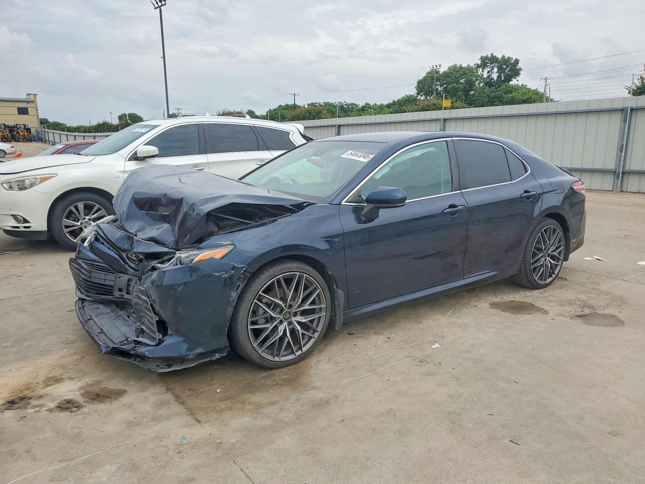 2020 TOYOTA CAMRY LE