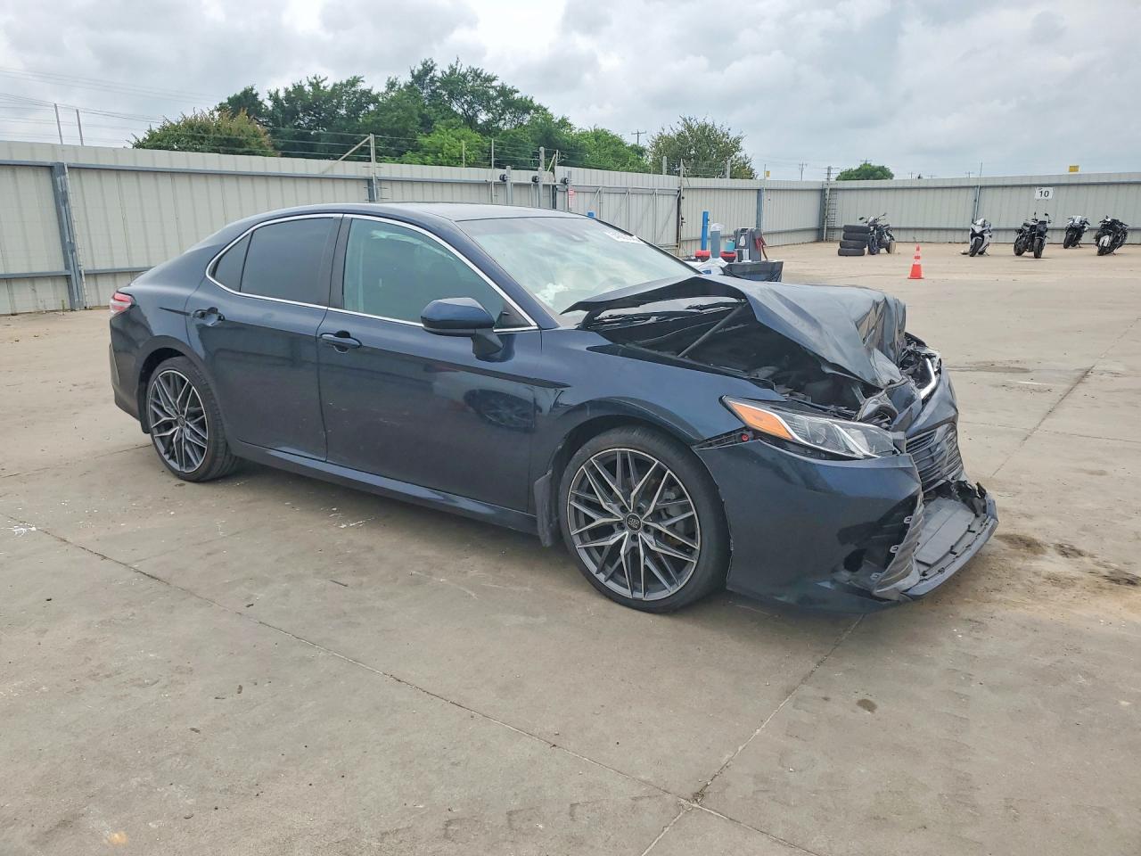 2020 TOYOTA CAMRY LE — снимка 4