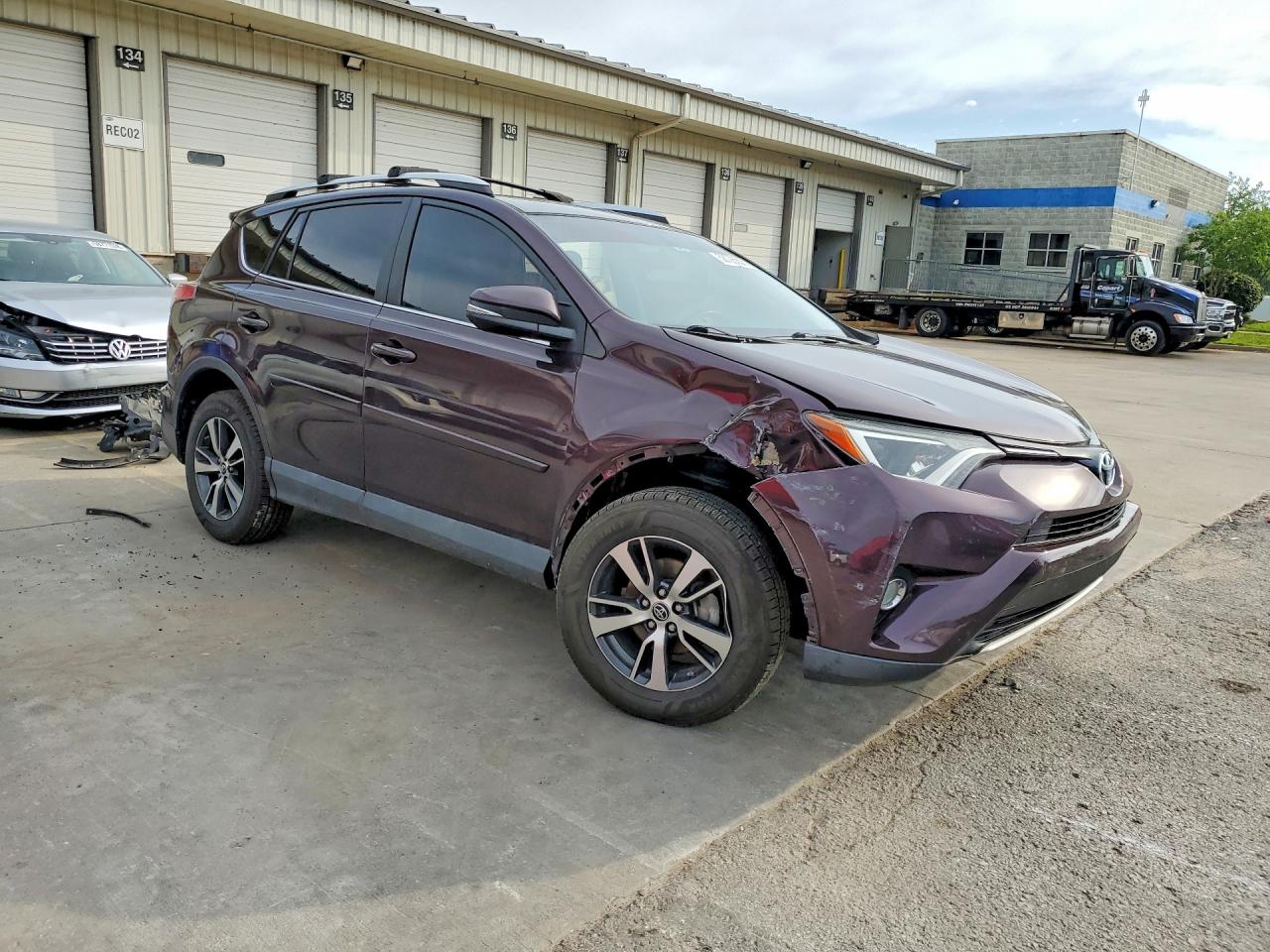 2016 TOYOTA RAV4 XLE — снимка 4