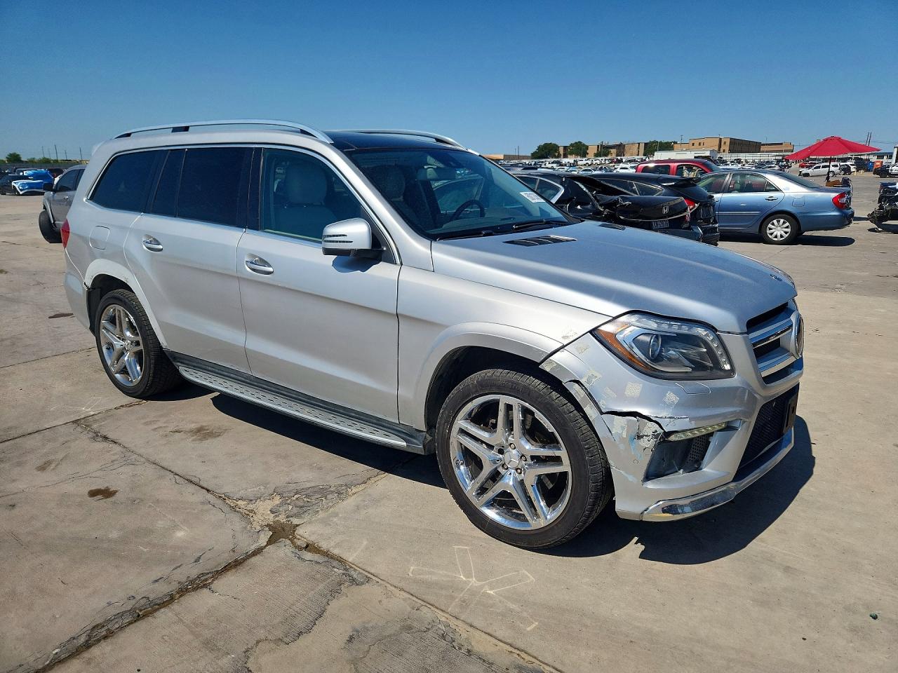 2013 MERCEDES-BENZ GL 550 4MATIC — снимка 4