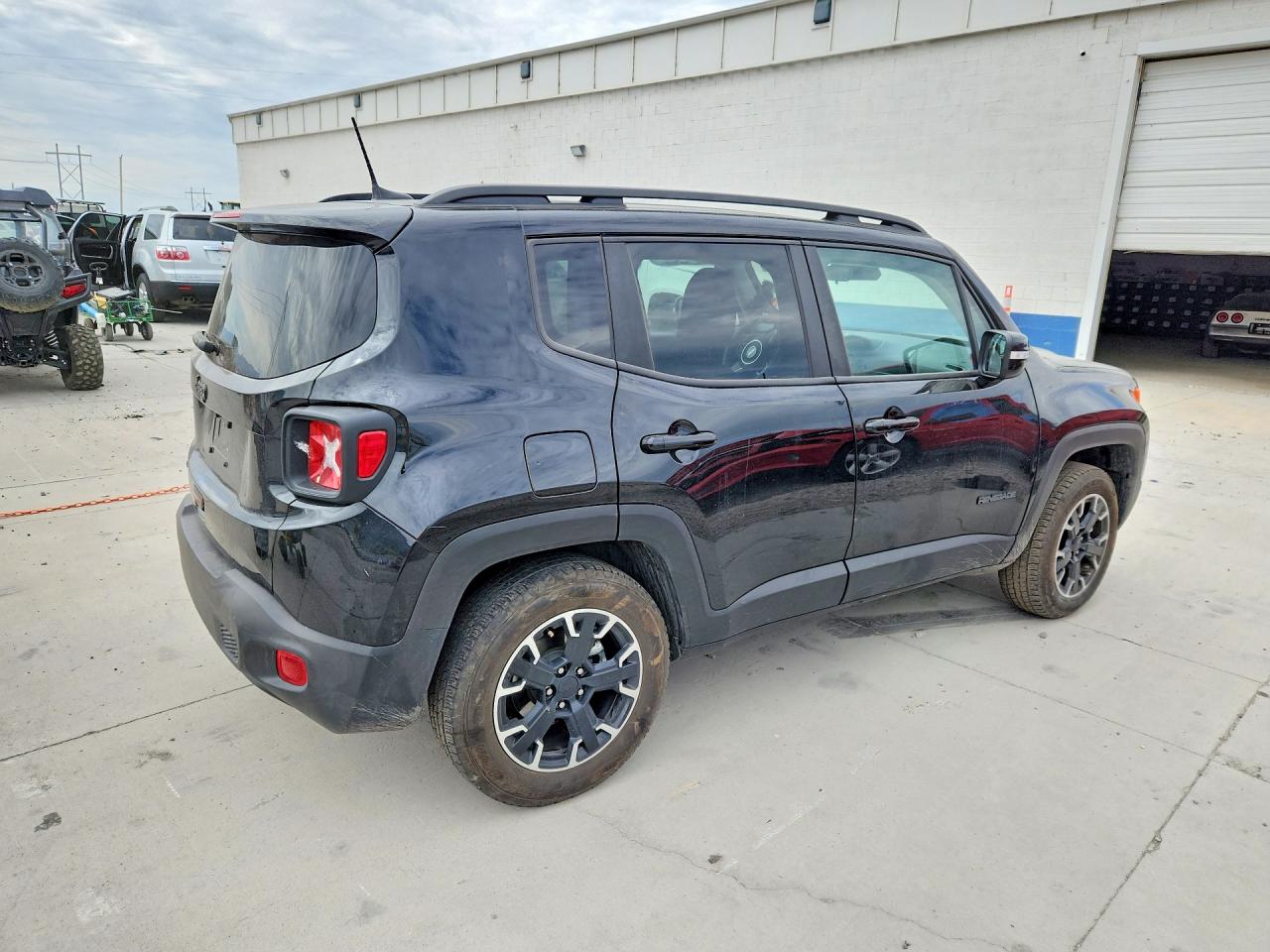 2023 JEEP RENEGADE LATITUDE — снимка 3