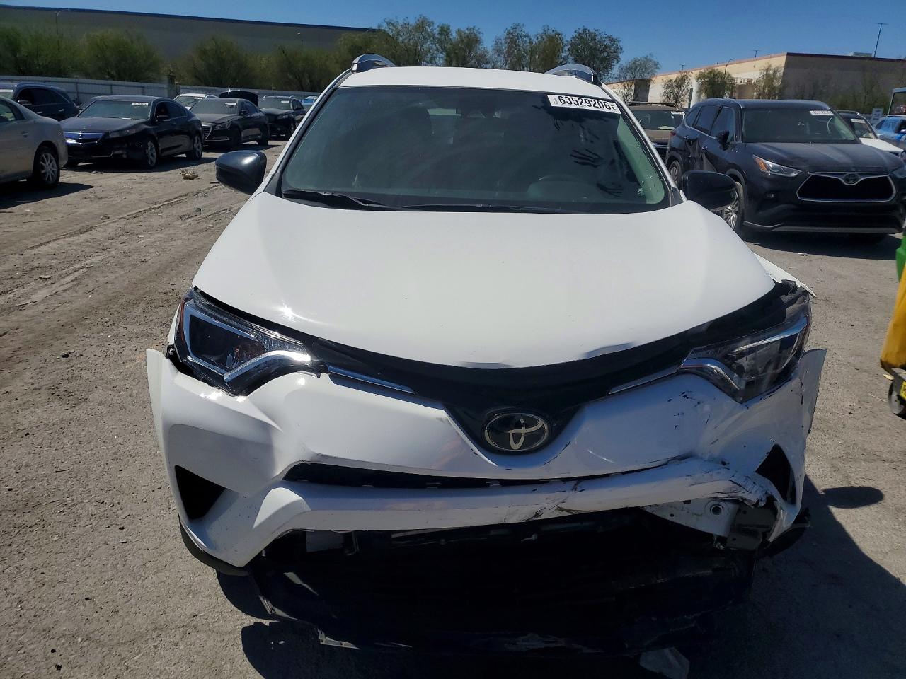 2018 TOYOTA RAV4 LE — снимка 5