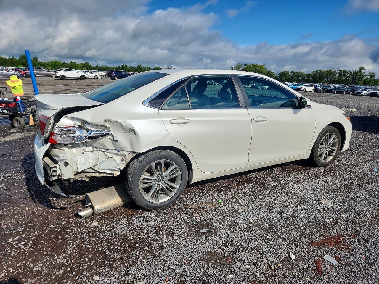 2016 TOYOTA CAMRY SE — снимка 3