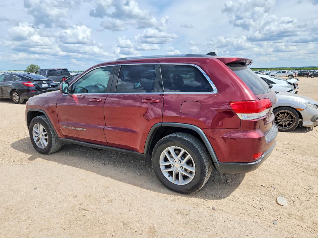 2017 JEEP GRAND CHEROKEE LAREDO — снимка 2