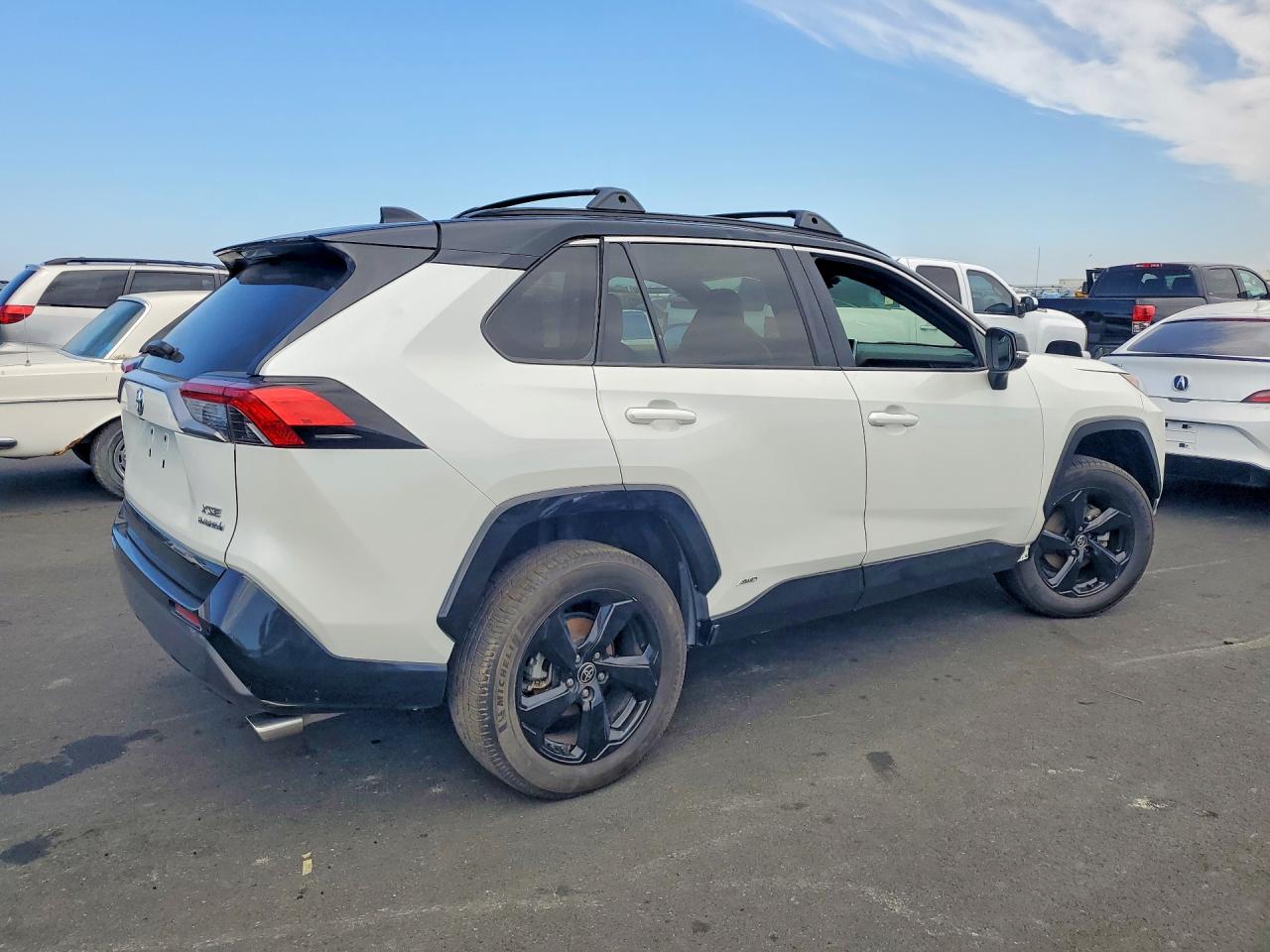 2021 TOYOTA RAV4 XSE — снимка 3