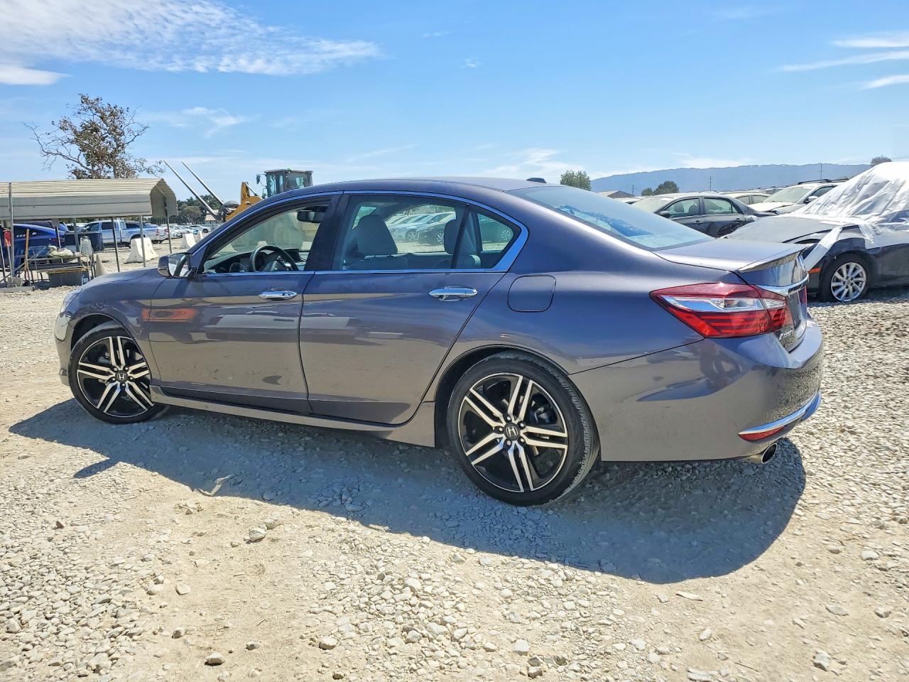 2017 HONDA ACCORD TOURING — снимка 2