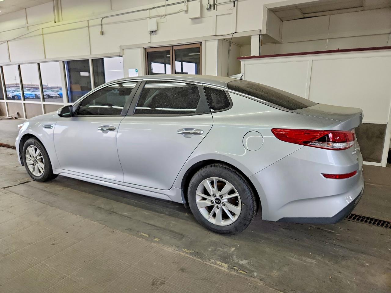2019 KIA OPTIMA LX — снимка 2