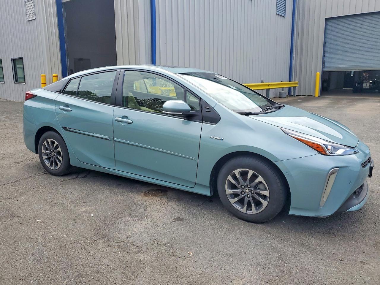 2022 TOYOTA PRIUS XLE — снимка 4