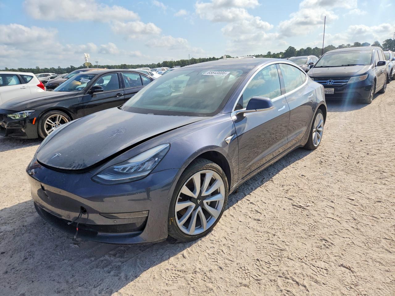 2018 TESLA MODEL 3