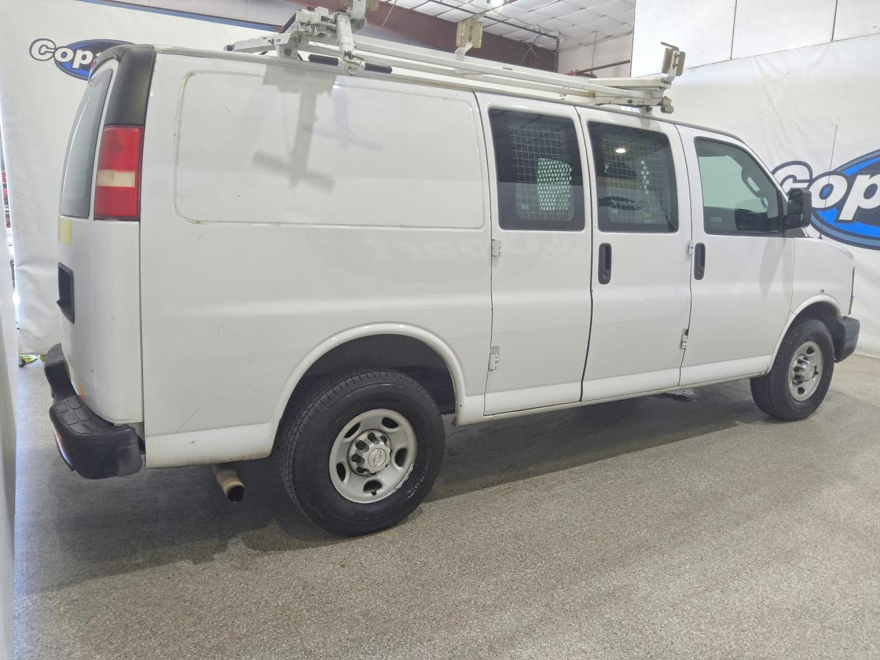 2016 CHEVROLET EXPRESS G2500 — снимка 3