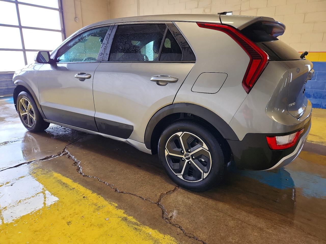 2026 KIA NIRO LX — снимка 2