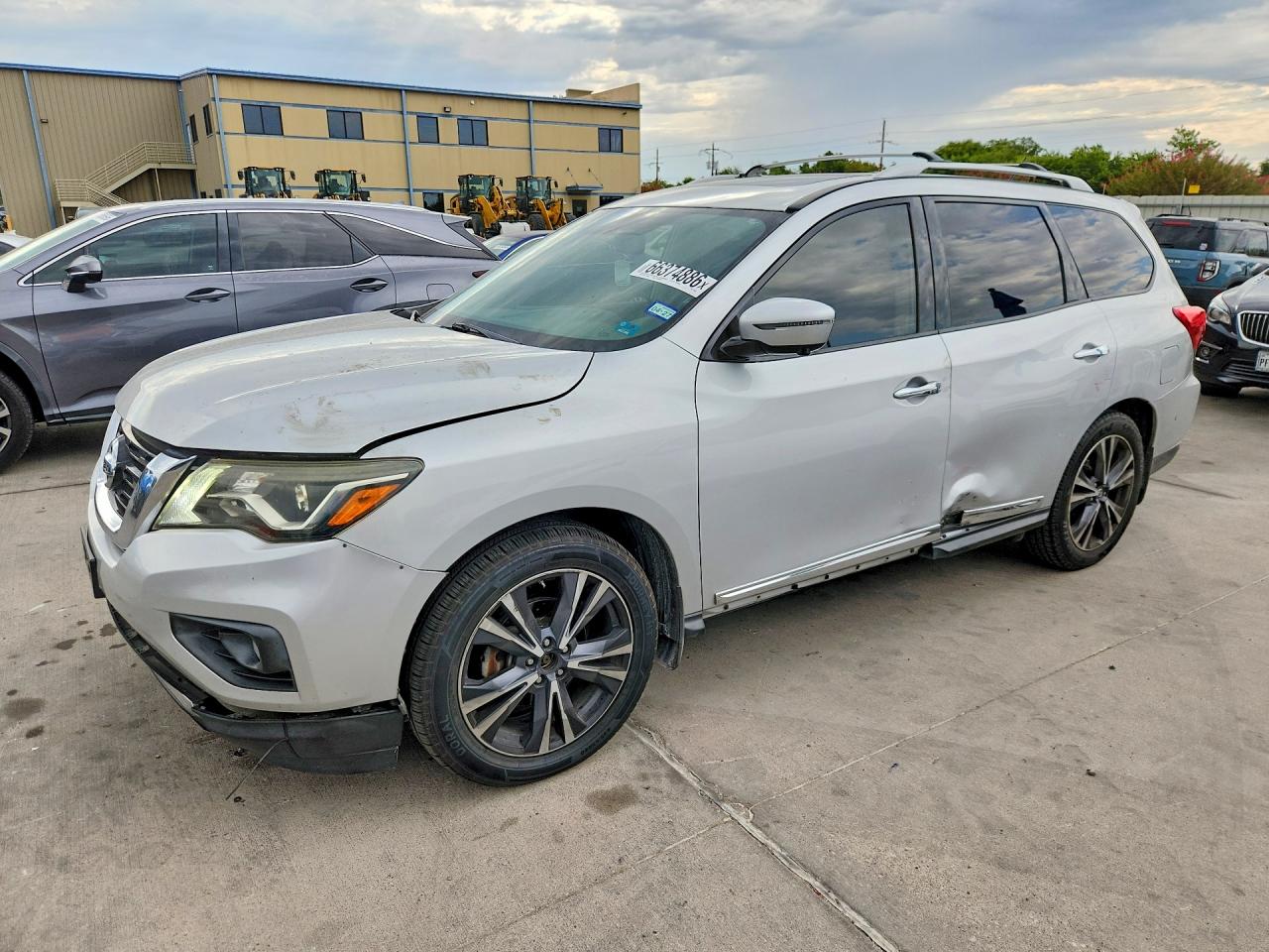 2017 NISSAN PATHFINDER PLATINUM