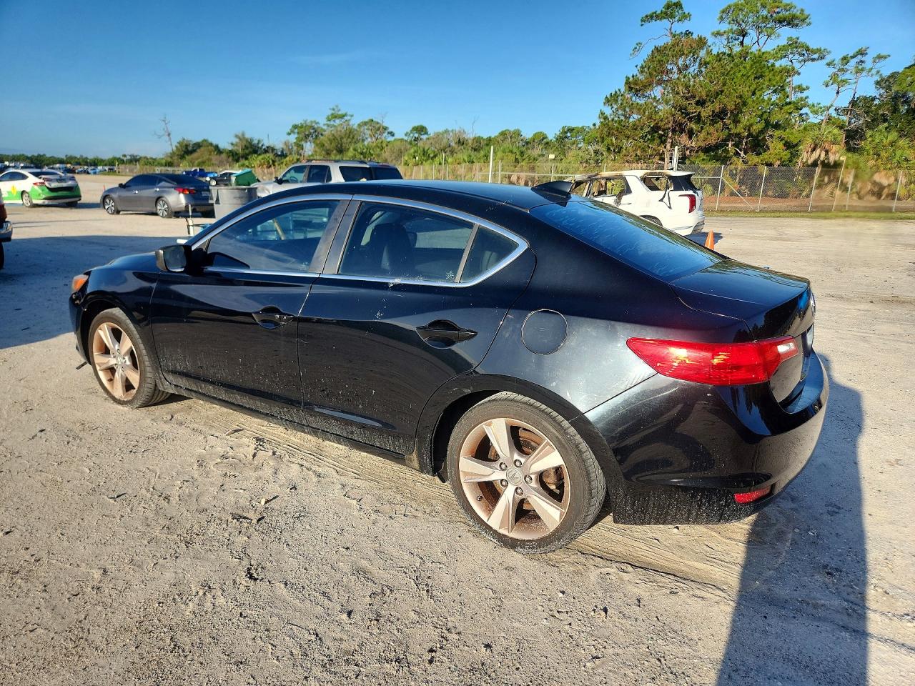 2014 ACURA ILX 20 — снимка 2