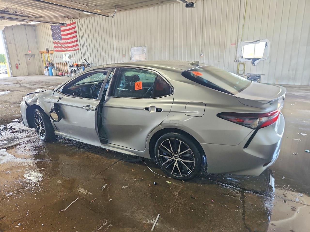2023 TOYOTA CAMRY SE — снимка 2