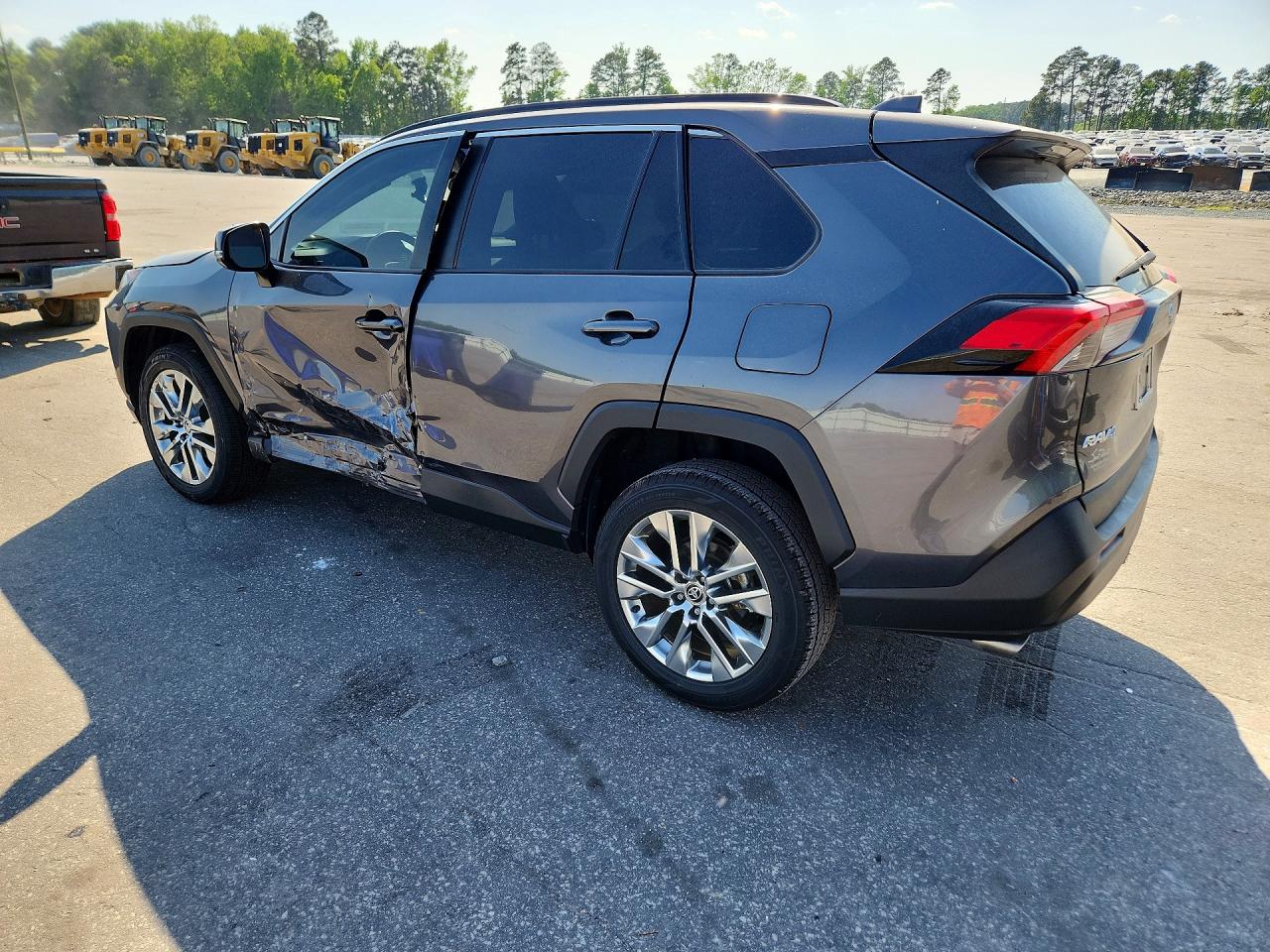 2021 TOYOTA RAV4 XLE PREMIUM — снимка 2
