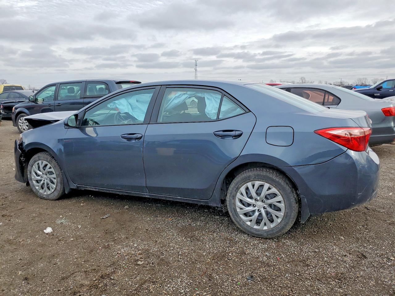 2017 TOYOTA COROLLA L — снимка 2