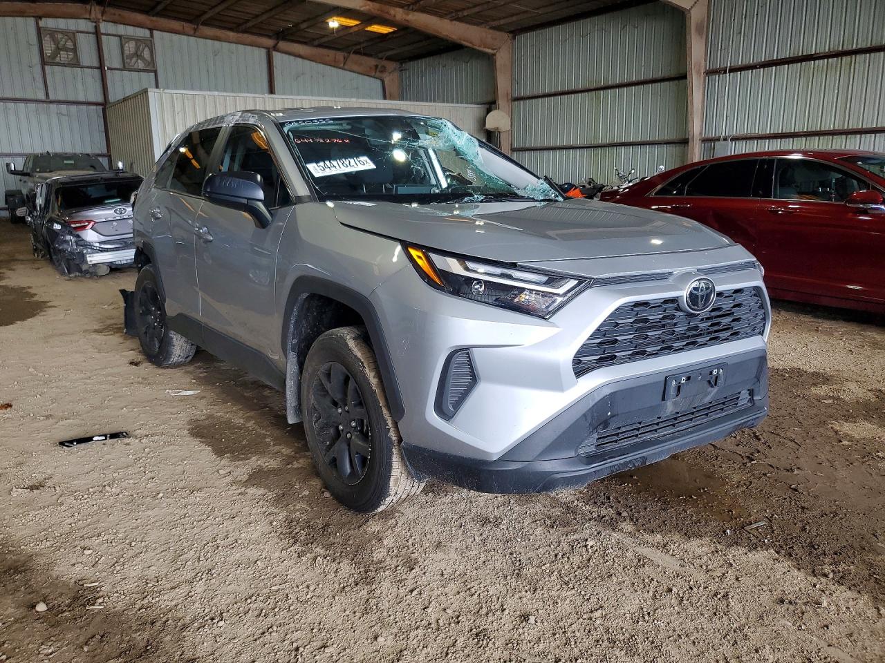 2025 TOYOTA RAV4 LE — снимка 4