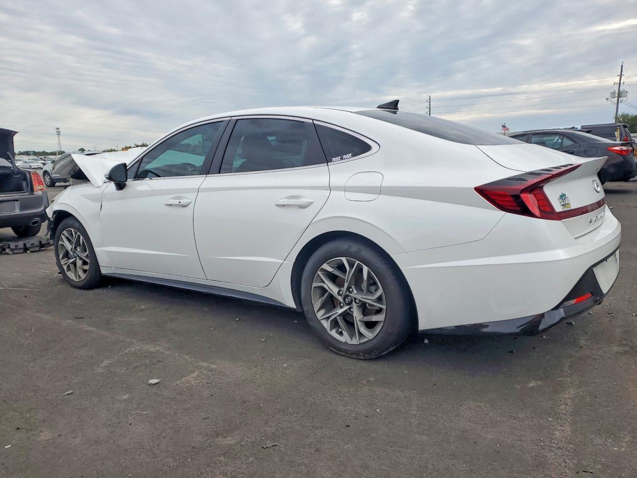 2022 HYUNDAI SONATA SEL — снимка 2