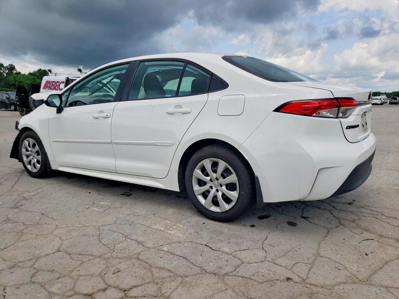 2024 TOYOTA COROLLA LE — снимка 2