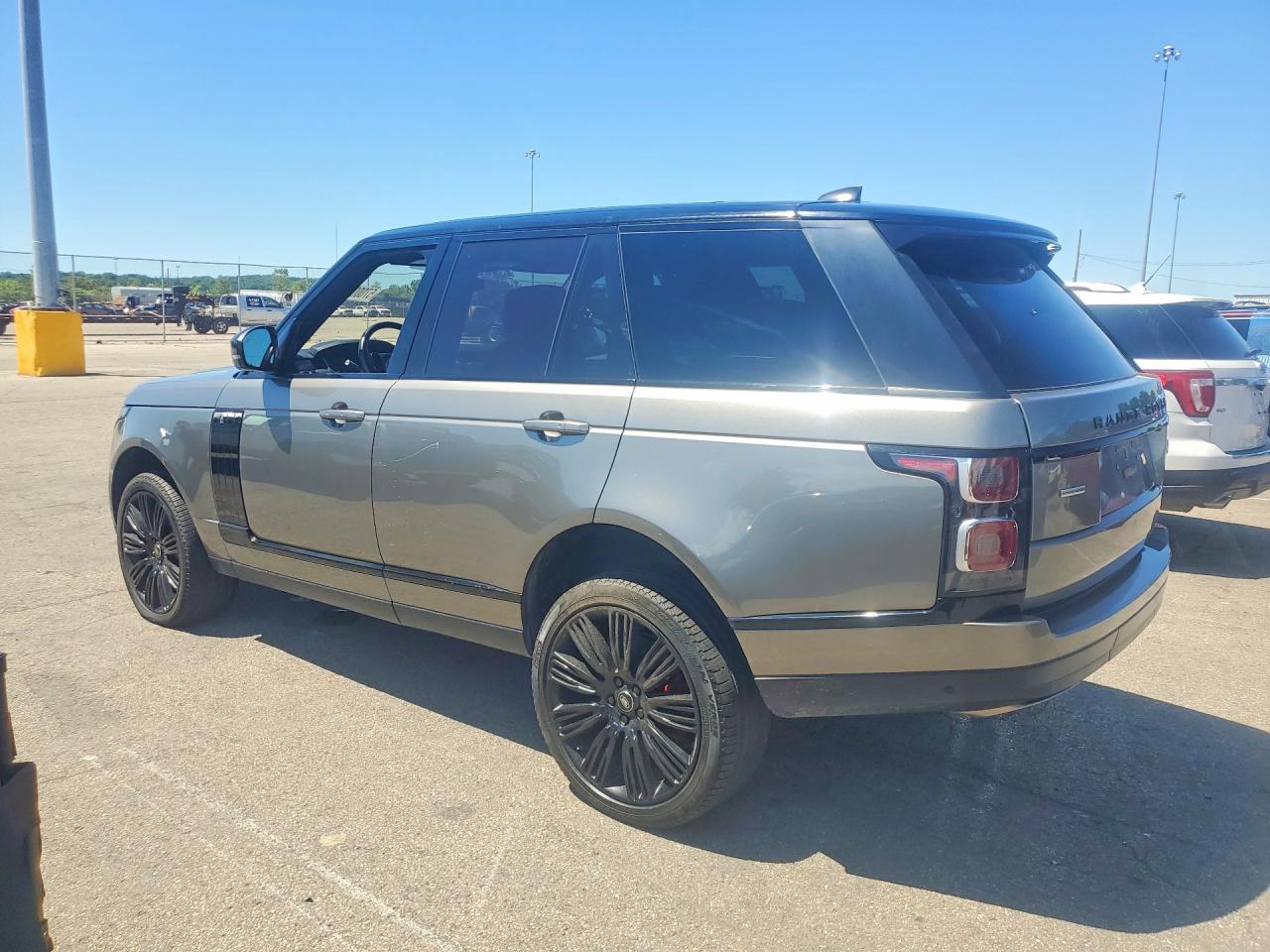 2018 LAND ROVER RANGE ROVER SUPERCHARGED — снимка 2