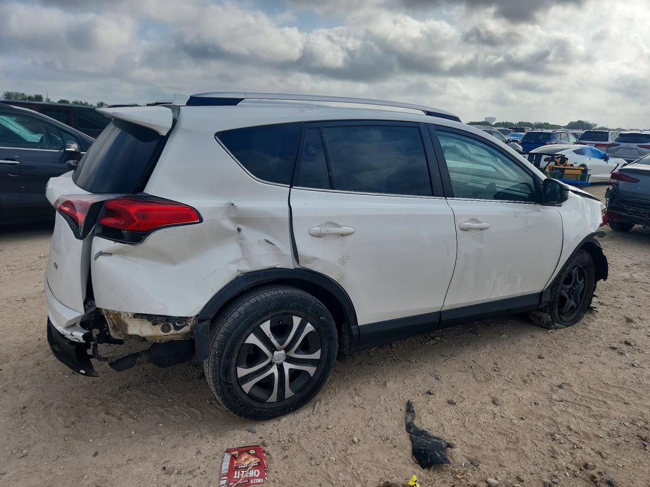 2016 TOYOTA RAV4 LE — снимка 3