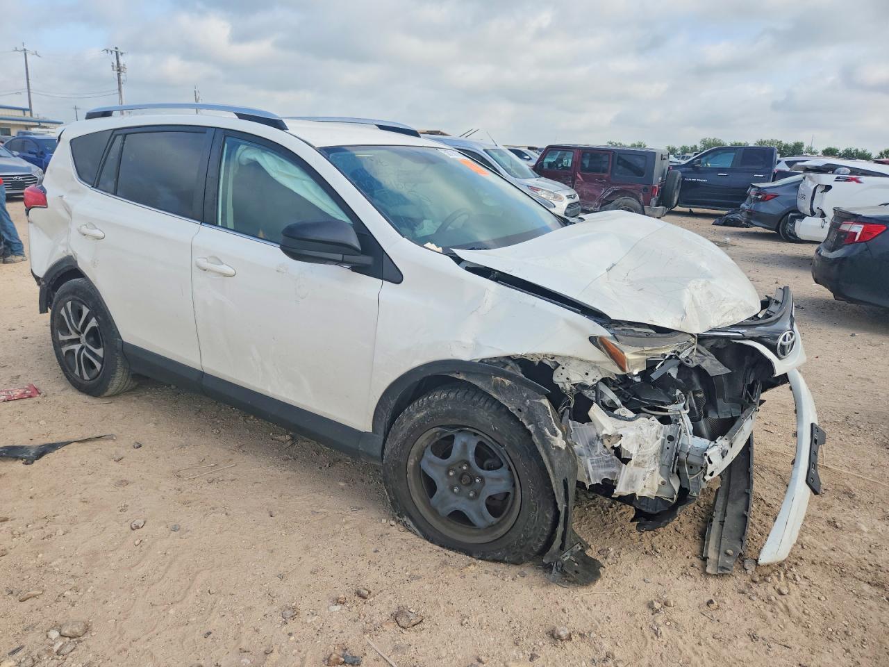2016 TOYOTA RAV4 LE — снимка 4