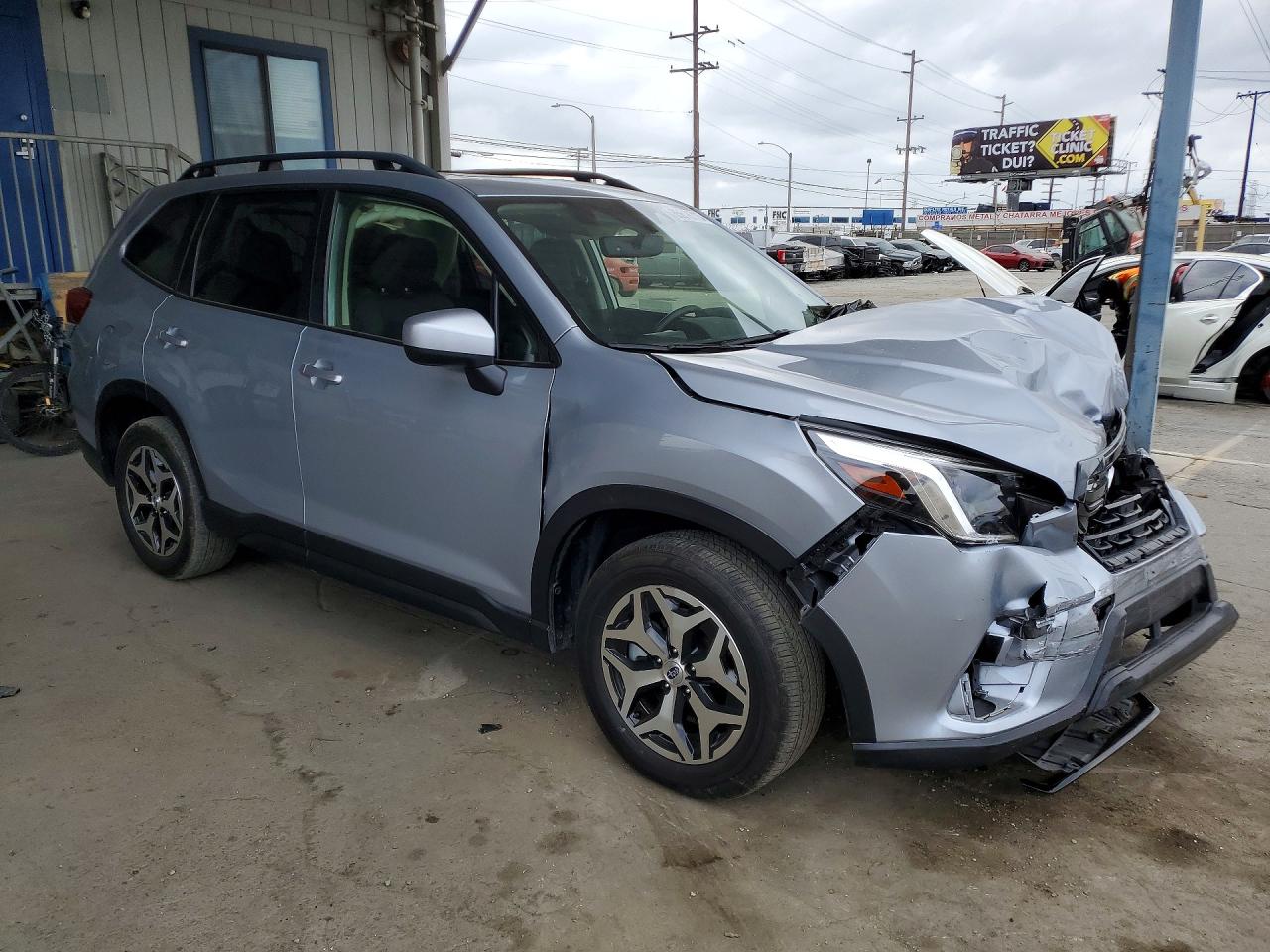 2023 SUBARU FORESTER PREMIUM — снимка 4